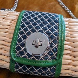 Crossbody purse
